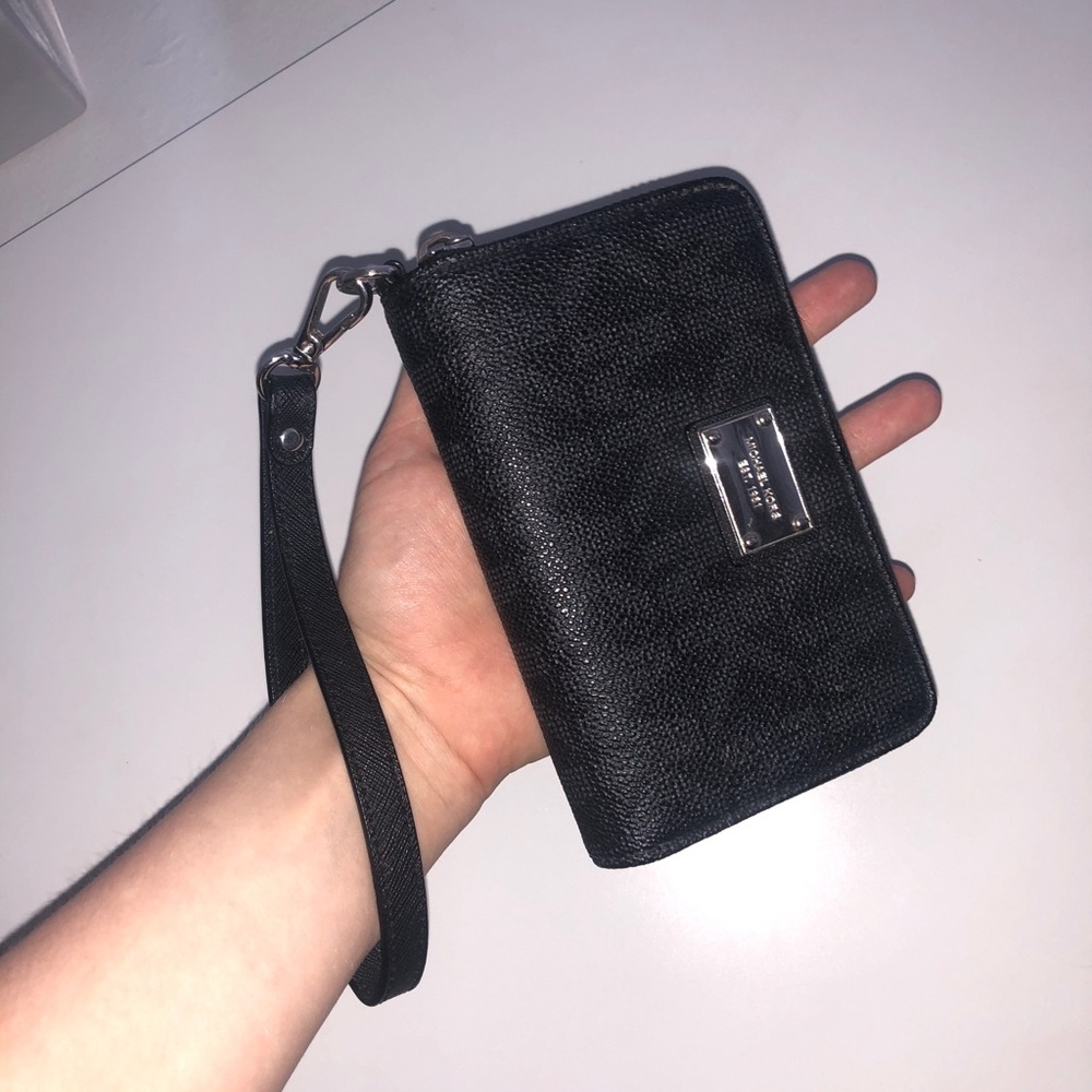 Michael Kors Black Wristlet wallet